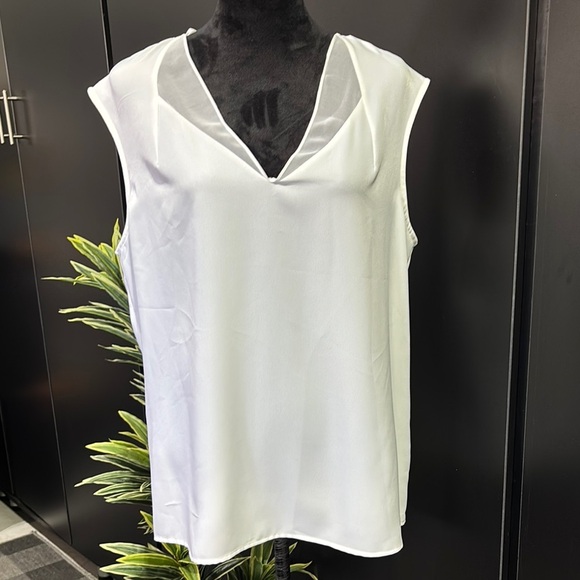 Calvin Klein Sheer V neck detail,sleeveless,keyhole back,lightweight,tunic/top - Picture 1 of 9